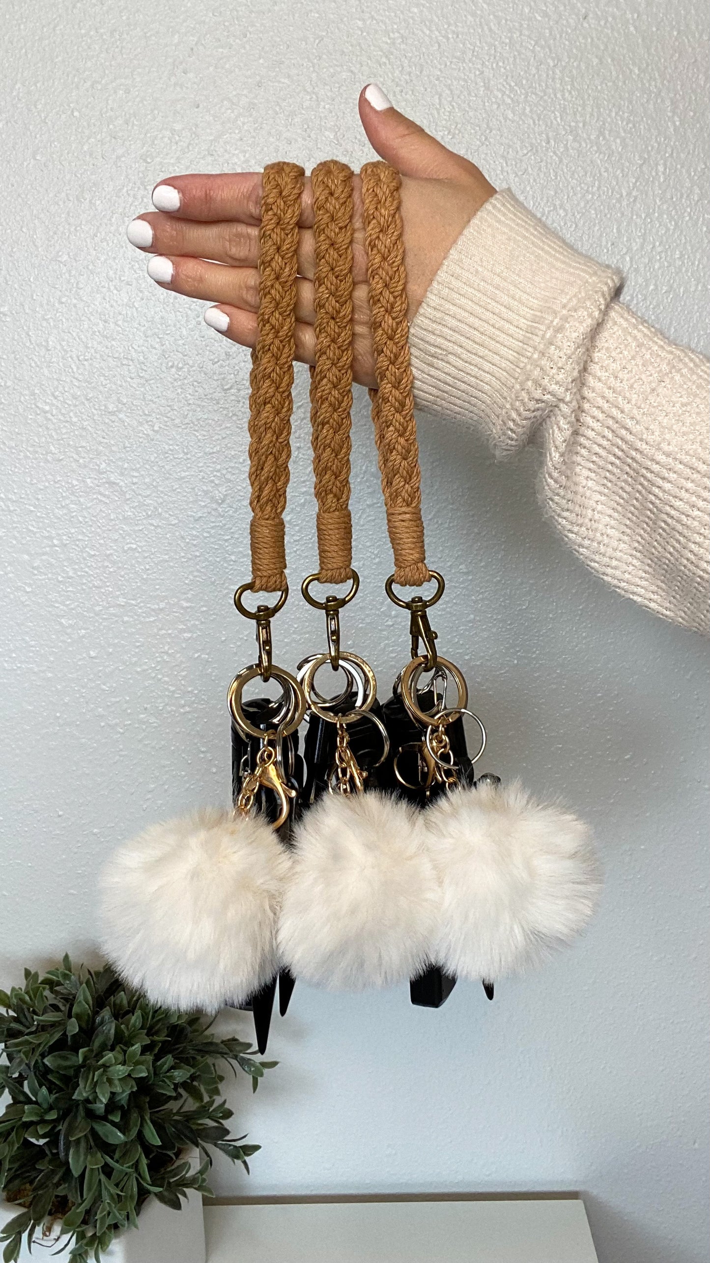 Fawn Macramé Safety Keychain